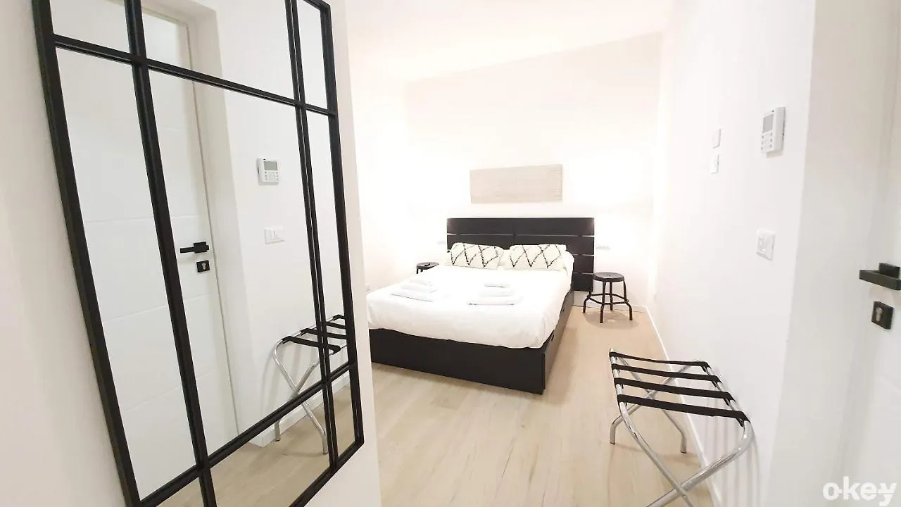 Guest house Dimora Beluga - Bari Centro Hotel Italy