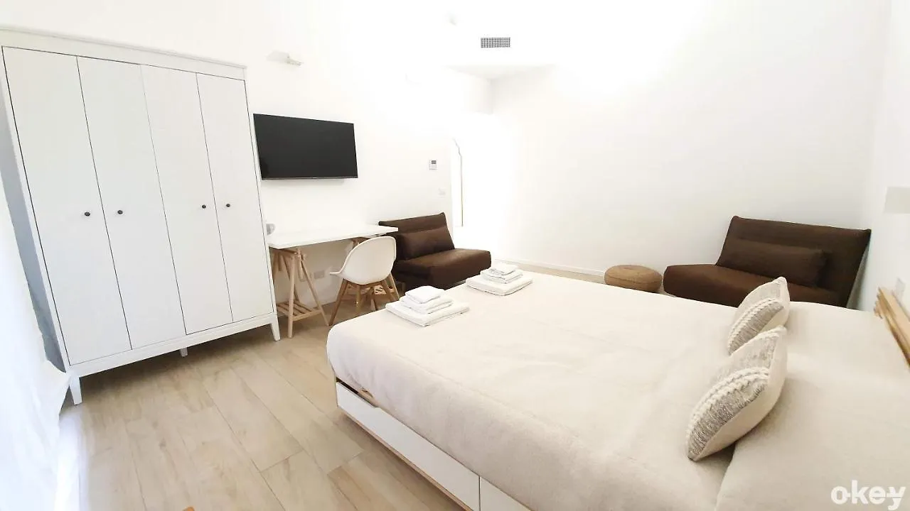Hotel Dimora Beluga - Bari Centro Italia